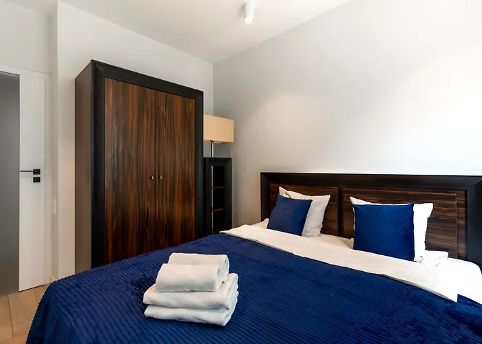 Golden Apartments Warsaw - Two Bedrooms Luxury Apartment In The Center - Mennica Residence
