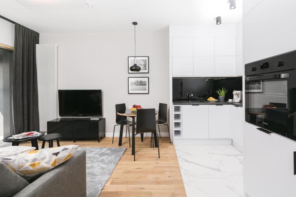 Golden - Two Bedrooms Luxury In The Center - Mennica Apartmán Varšava