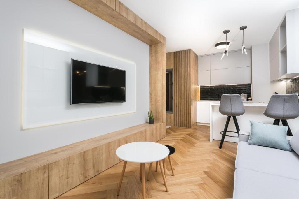 Golden - Two Bedrooms Luxury In The Center - Mennica * Varšava