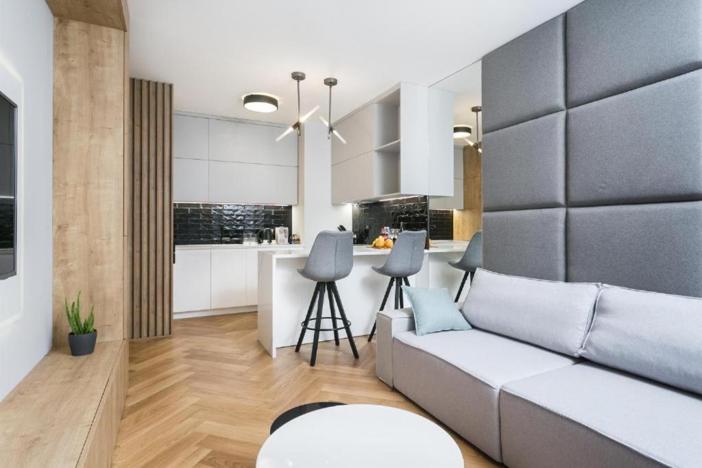 Golden - Two Bedrooms Luxury In The Center - Mennica Apartmán Varšava